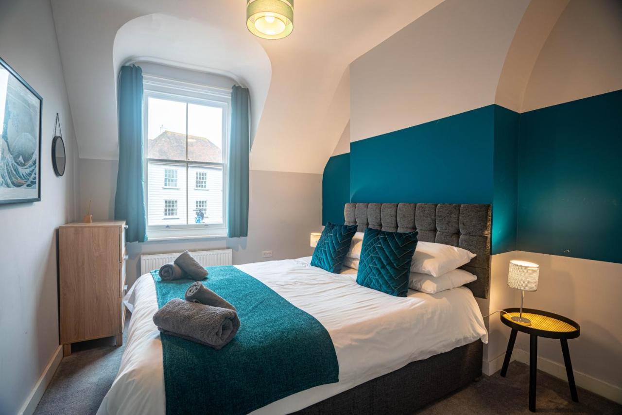 The Becket - Three Bedroom City Centre House With Parking Кэнтербари Экстерьер фото