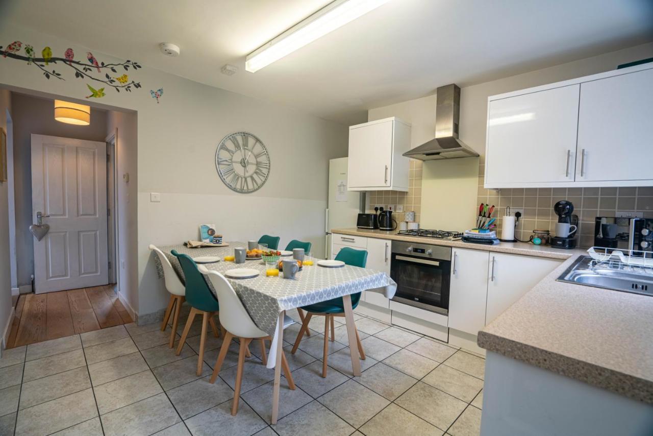 The Becket - Three Bedroom City Centre House With Parking Кэнтербари Экстерьер фото