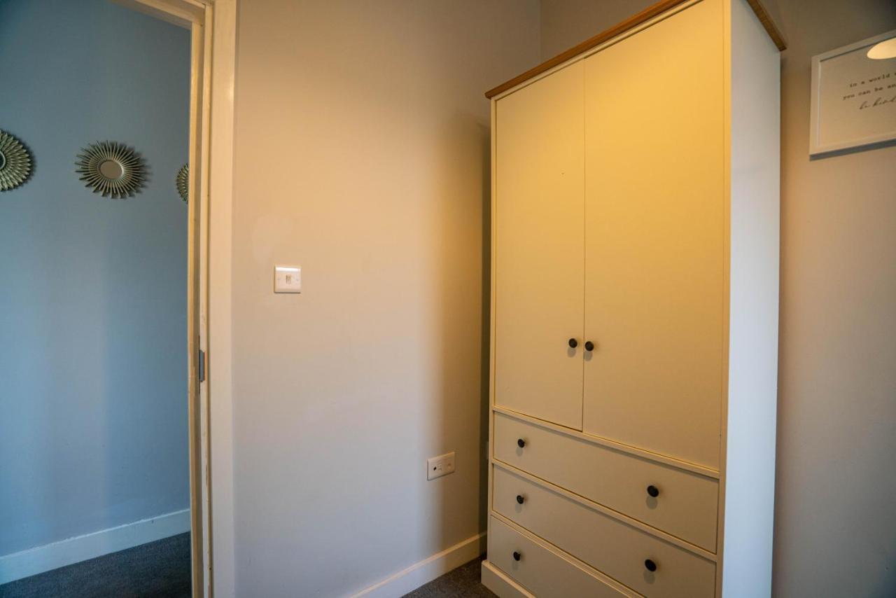 The Becket - Three Bedroom City Centre House With Parking Кэнтербари Экстерьер фото